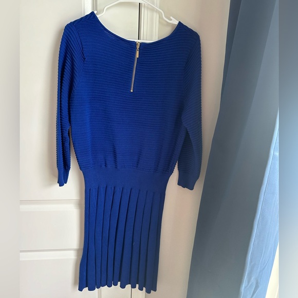 Eliza J - Sweater Dress Size LG - Picture 4 of 4
